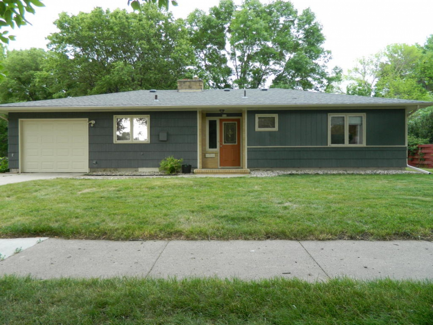 312 State Avenue, Brookings, SD 57006