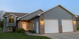 1515 17th Avenue S, Brookings, SD 57006